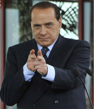 berlusconi dichiara guerra